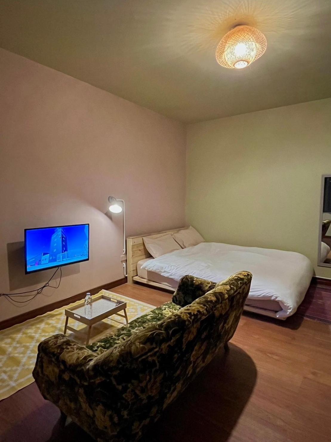 Hotel 14Loft à Chiang Mai Extérieur photo